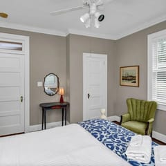 WECO Getaway | Near USC + Downtown