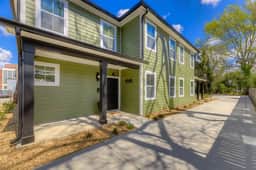 ☆ NEW Townhome @Township ☆ 3 King Beds | Fast Wifi - Image 2