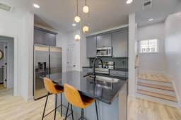 ☆ NEW Townhome @Township ☆ 3 King Beds | Fast Wifi - Image 4
