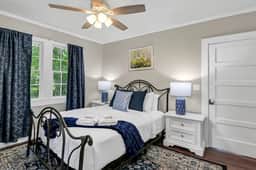 Blue Bungalow |  2BR 1BA | Lexington - Image 2
