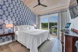 Bluebird Bay with Hot Tub & Outdoor Area | Sleeps 8 - Image 3