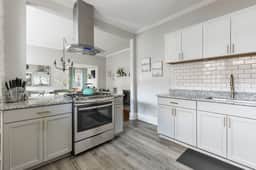 Cottontown 3BR | Mins to USC | Sleeps 6 - Image 2