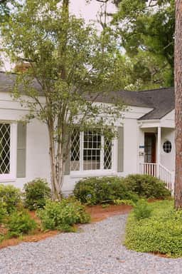 Dogwood Cottage | Sleeps 10 - Image 2