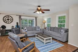 Easy Lake Living - Sleeps 8 - Image 2
