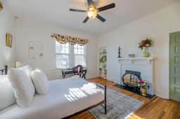 Heidt of Columbia | 3BR @ 5 Points! - Image 3