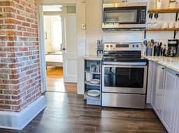 Industrial Modern Apt Up | 2BR 1BA Cottontown - Image 5