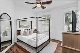 Minutes to USC | Melrose Heights 3BR | Sleeps 6 - Image 3