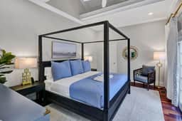 The Wren's Nest | 1BR 2BA Guesthouse - Image 4