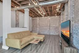 Pristine 3BR | Centrally located & Pet Friendly - Image 3