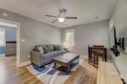 The Bachelor's Pad | 1BR 1BA Apt Above Garage - Image 4