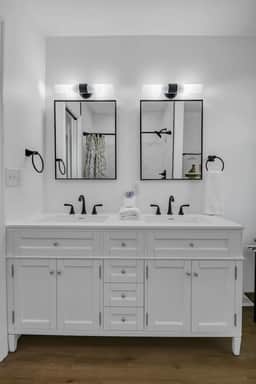 The Garden House | Sleeps 11 | Near USC - Image 5