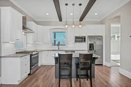 The Graveyard |4BR 3BA|Downtown - Image 2