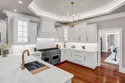The Wren | 2 BR 2.5 BA | Newly Renovated w/ Hot Tub - Image 3