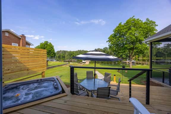 Bluebird Bay with Hot Tub & Outdoor Area | Sleeps 8 - Image 1
