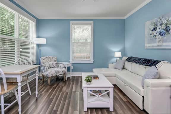 Capes Cottage | 1BR By Rosewood - Image 1