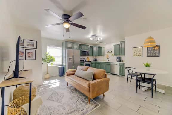 Funky River Explorer Apt | Large 1BR 1BA Upstairs - Image 1