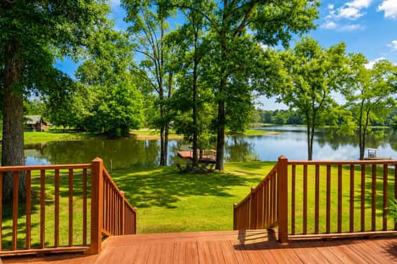 Simple Blessings | A View in Every Room | Sleeps 6 - Image 1
