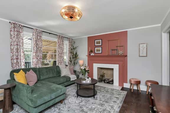The Duke | 3BR 1 BA | Pet Friendly! - Image 1
