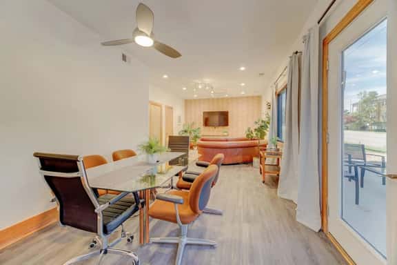 The Workspace Warehouse | 3BR 2BA 5TVs - Image 1