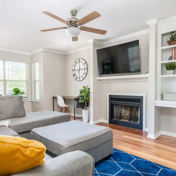 Charming Upstairs Apt in Irmo | 3 BR | Sleeps 6 - Image 1