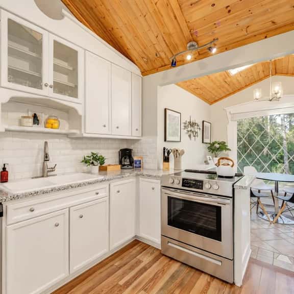 Forest Lake Partridge House | Near Fort Jackson - Image 1