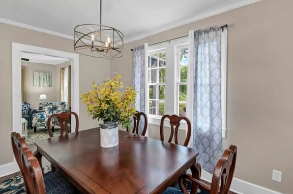 Blue Bungalow |  2BR 1BA | Lexington - Image 5