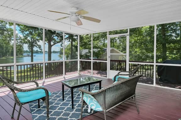 Easy Lake Living - Sleeps 8 - Image 4