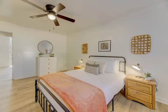 Funky River Caravan Apt | 4BR 3BA Near DT Cola - Image 3