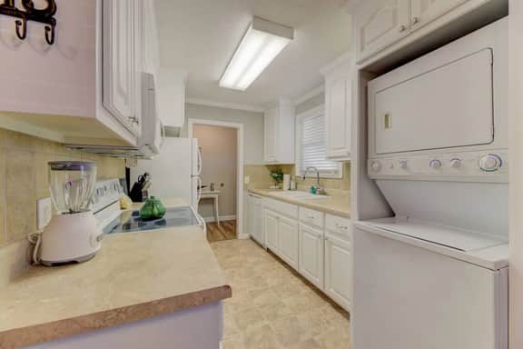 Good Vibes Ranch | 3BR 1.5BA Pets+ Walk to Zoo - Image 3