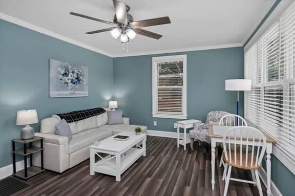 Hollywood Hideaway | 1BR Near Rosewood - Image 5
