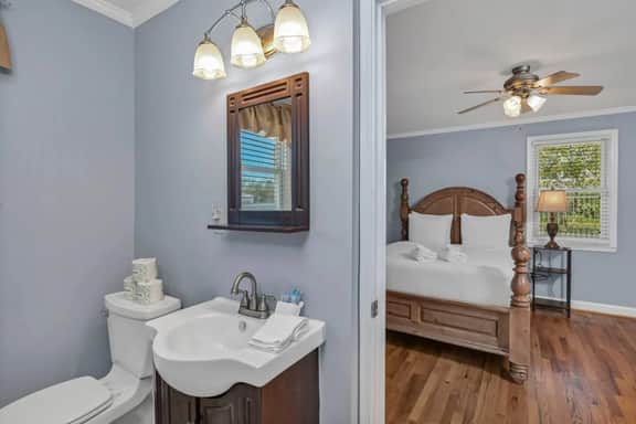 Pond View Retreat | Bright & Spacious 3BR - Image 4