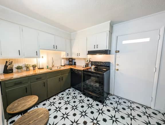 The Botanical Suite | 1 BR 1 BA - Image 5