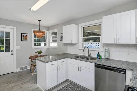The Duke | 3BR 1 BA | Pet Friendly! - Image 3