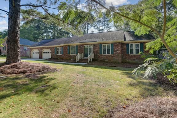 The Family Cove - 4BR + Private Pool & Billiards - Image 2