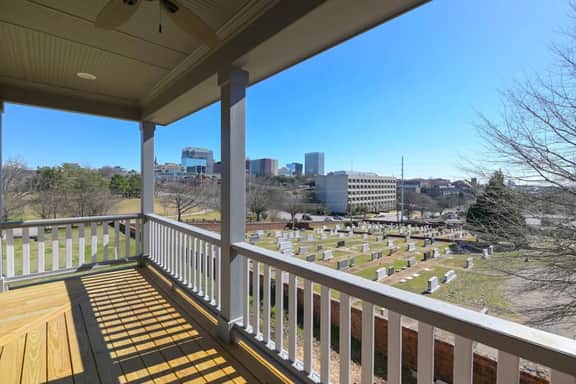 The Graveyard |4BR 3BA|Downtown - Image 5