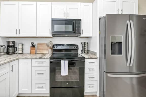 The Grove on Margrave | Downstairs Duplex | 3BR2BA - Image 2