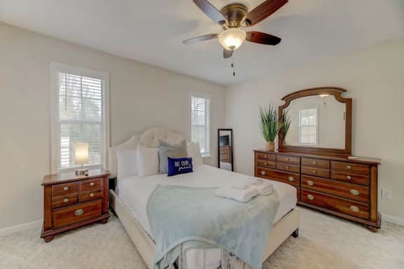 Walk Lex & Main St | Near Old Mill Brew Pub | 3BR - Image 3