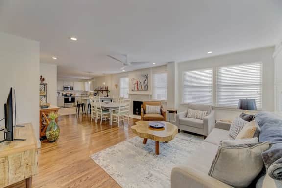 The Rose Door Retreat | 3BR 2BA Huge King Suite - Image 2