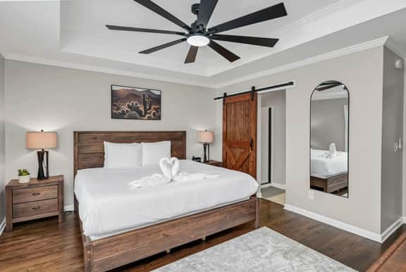 Whispering Winds of Lexington | Sleeps 8 - Image 2