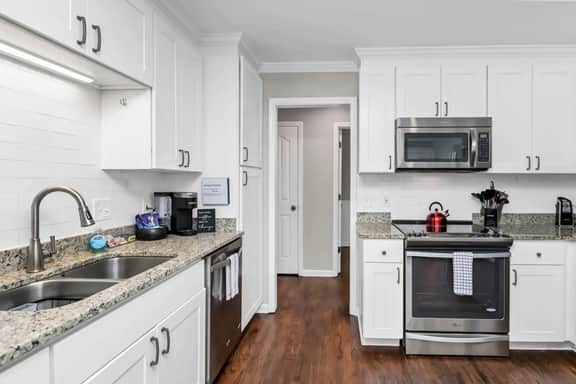 Whispering Winds of Lexington | Sleeps 8 - Image 3